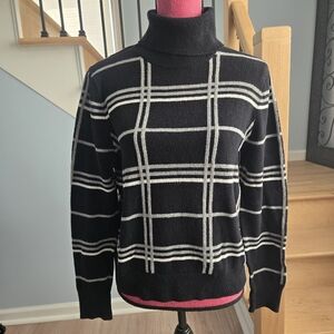 Banana Republic Black & Gray Turtleneck Sweater - Large